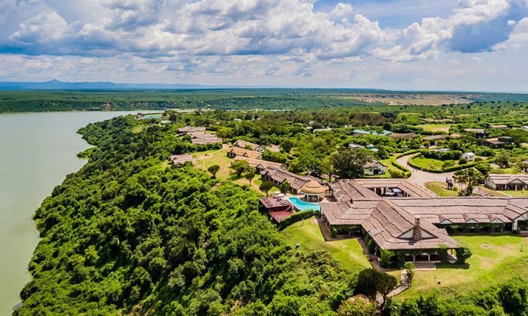 Queen Elizabeth National Park 3 Days 2 Nights Luxury Package – Safari Lodge